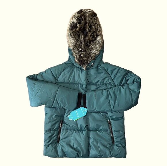 Free Country Women's Alto Cloud Lite Jacket in Green - Picture 6 of 14